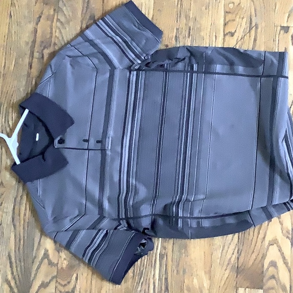 Men’s Lululemon shirt